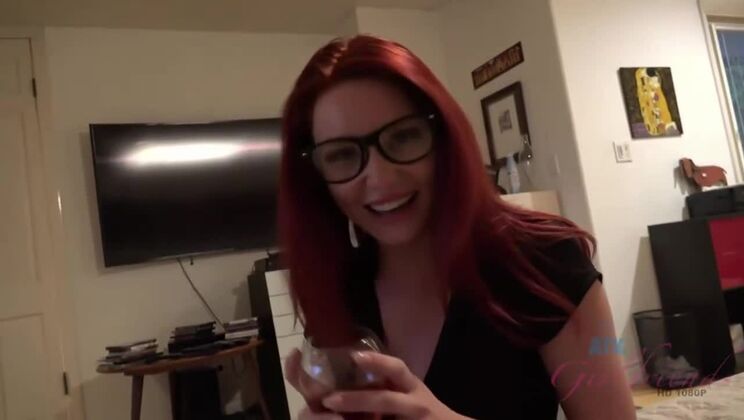 Lacy Lennon - Hot amateur foot fetish & fingering