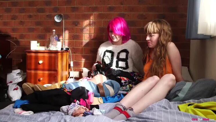 [GirlsOutWest] - Hot Girls Pissing - Noelle & Pia - Vanessa Decker - Nathaly Heaven