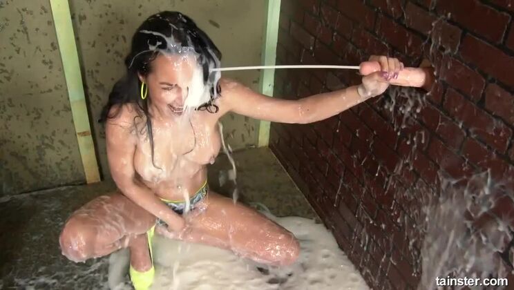 Solo Cream Madness: Francys Belle's Fetish & Toy Extravaganza