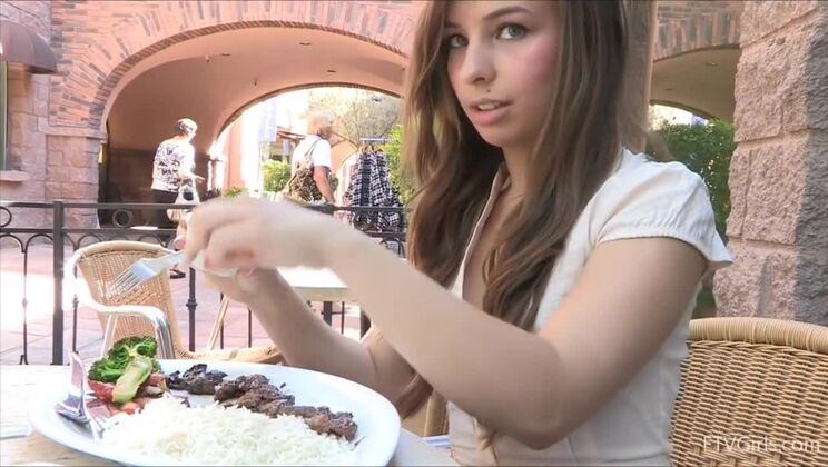 Sofia's Voyeur Upskirt Moment