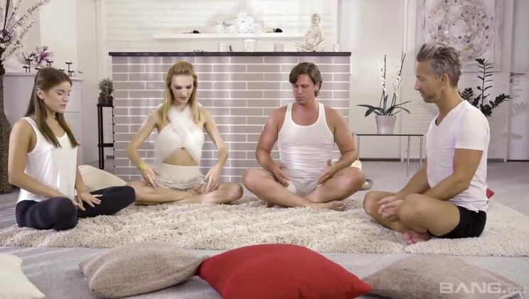 Double Penetration and Anal Fucking with Evelina Darling