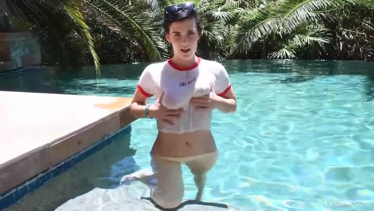 [FTVGirls] - Young and Beautiful Bella's Fun - Bella