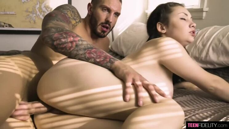 [TeenFidelity] - Quinton James and Lenna Lux - A Sexy Brunette Affair - Lenna Lux - Quinton James - Leena Lux