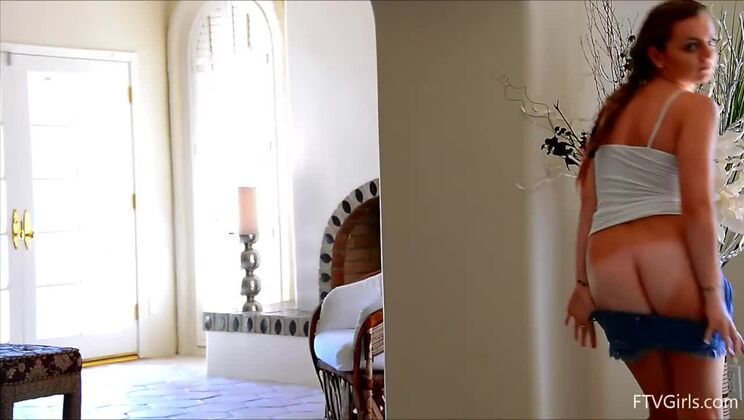 Fetish Solo: Cara's 7th Orgasm