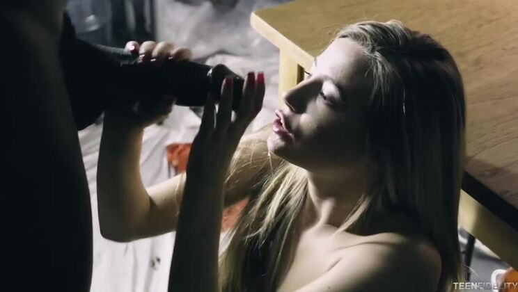 [TeenFidelity] - Handjob and Cumshot with Carolina Sweets - Carolina Sweets - Jason Brown