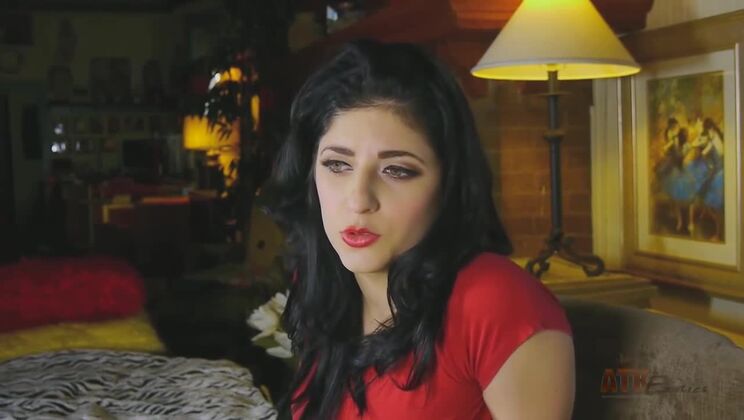 Nikki Knightly's Foot Fetish with Nikki Bloh