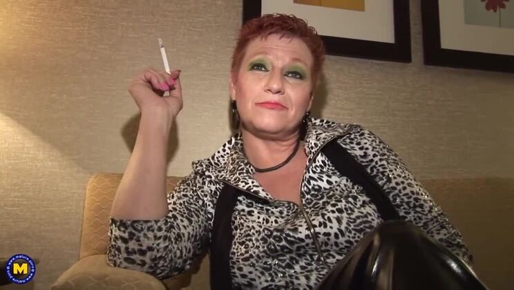 [Mature.nl] - Busty Redhead Mama in POV Cumshot Scene - Jennifer Blaze