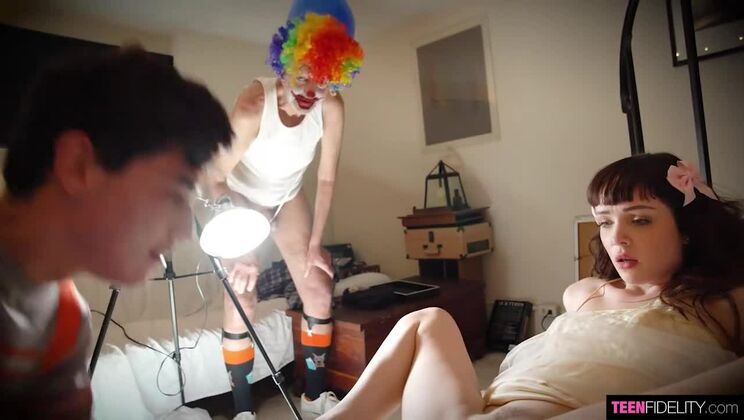 [TeenFidelity] - Aliya Brynn Shines as the Star - Juan El Caballo Loco - Aliya Brynn