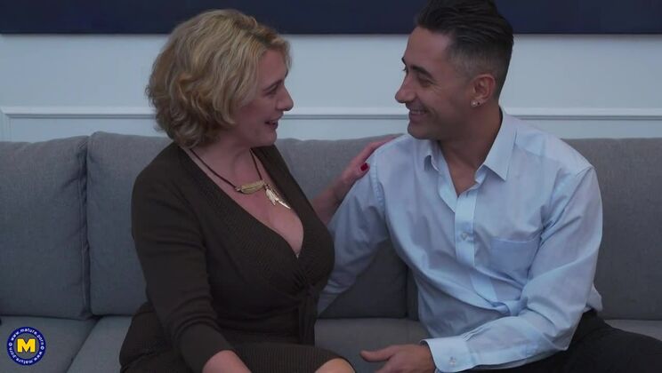 Camilla C. Loves a Good Anal, Creampie, and Squirting!