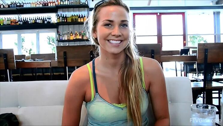 Flexible Solo Action - Courtney's Show