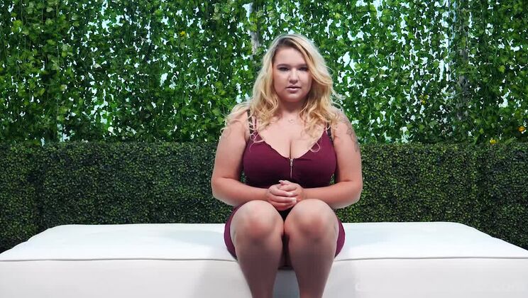 [CastingCouch-HD] - BBW Shaved Crystal's Big Ass Casting - Penney Beavers