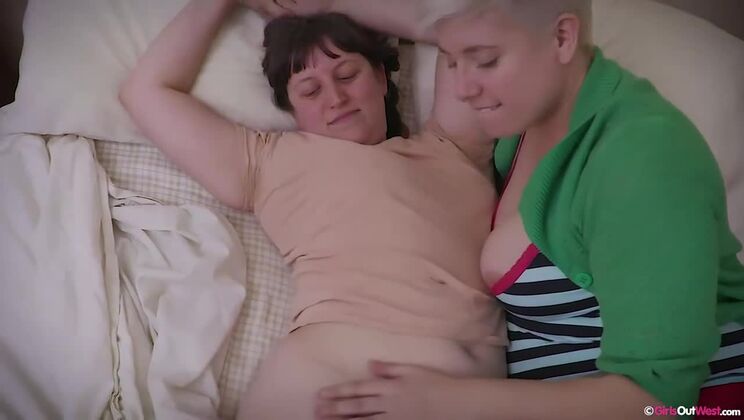 Big Boobs Blonde Charlee & Violette Anal Fun