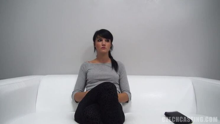 Casting Sexy Czech Brunette MILF Barbora
