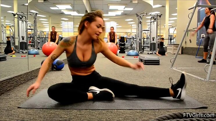 [FTVGirls] - Sexy Solo Shower Fun with Beautiful Charlotte - Emma Evins