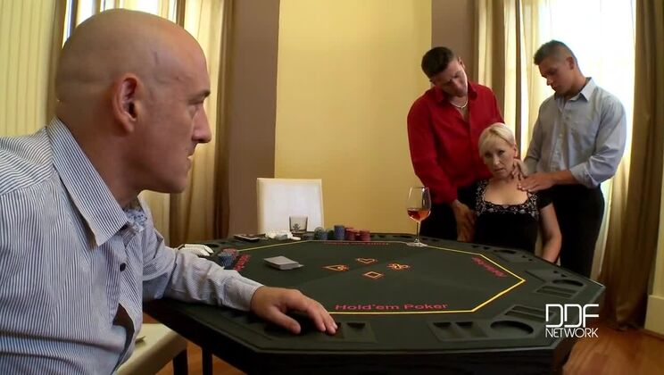 [OnlyBlowjob] - Group Sex with Samantha White and Friends - Samantha White