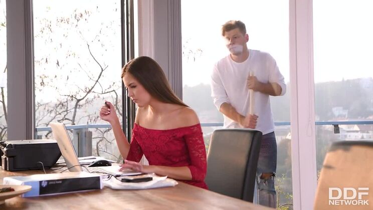 Cindy Shine Gives a Hot Blowjob With a View