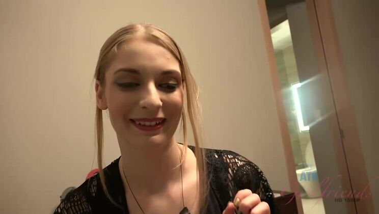 Tattooed Amateur Ela Darling Gets a Creampie