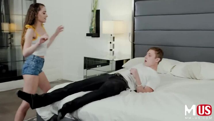 Facial Cum for Brunette with Hair