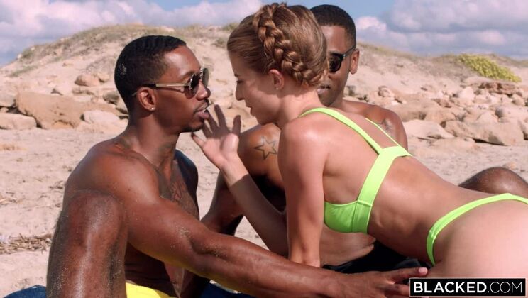 [BLACKED] - Facial Frenzy with Darrell Deeps - Jesus Reyes - Darrell Deeps - Emelie Crystal