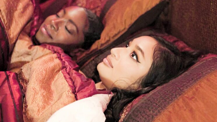 [Girlsway] - Bedding a College Girl with Big Ebony Passion - Avery Black - Amari Anne