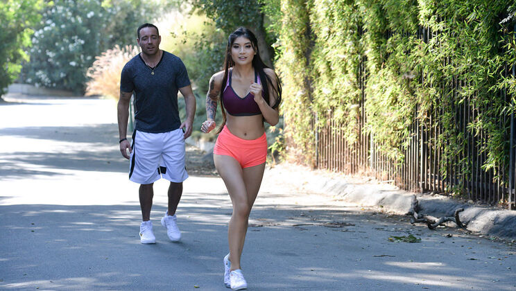 [TheRealWorkout] - Warm-Up to Wild Sex with Brenna Sparks - Brenna Sparks - Romeo Price