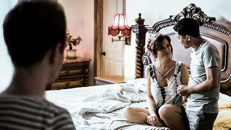 [PureTaboo] - Blowjob From Stepmom - Ricky Spanish - Syren De Mer - Alex Jett