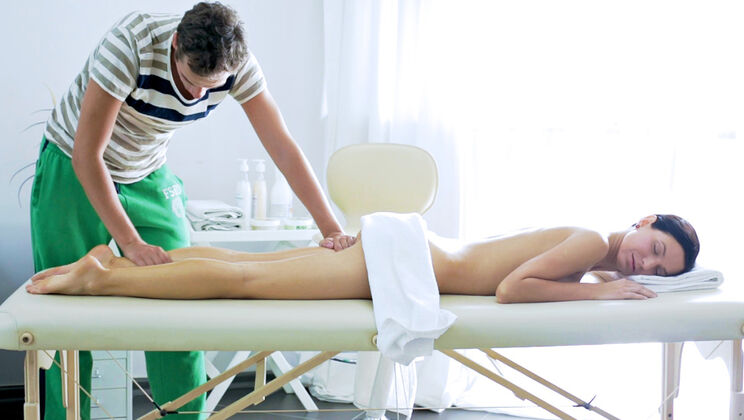 Getting Down with Dinara