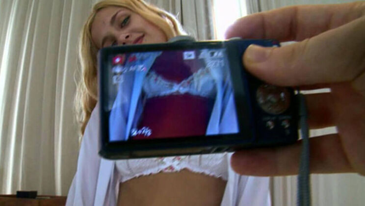 [WowGirls] - Blonde Girl, Shaved and Ready! - Sasha