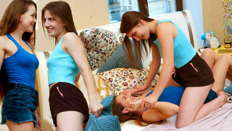 [ClubSweethearts] - Fingering Frenzy with Flamy and Milana - Flamy Nika - Milana Taylor