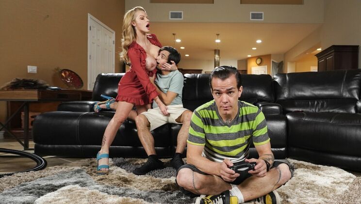 Big Boobs and Shaved Pussy, a Sensual Delight