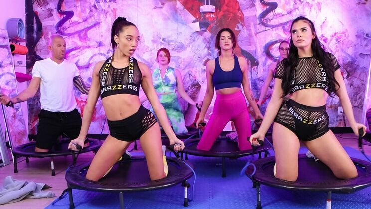 [Brazzers] - Bubble Butt Babes Going Wild - Violet Starr - Scott Nails - Alexis Tae