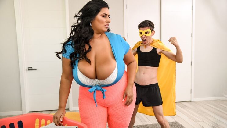 [Brazzers] - Sofia Rose Gets Jordi's Facial - Jordi El Niño Polla - Sofia Rose