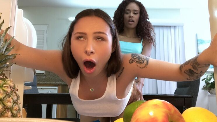 [Brazzers] - Strap-On Cheating Games: Lesbian Athletes Play - Scarlit Scandal - Mia Moore