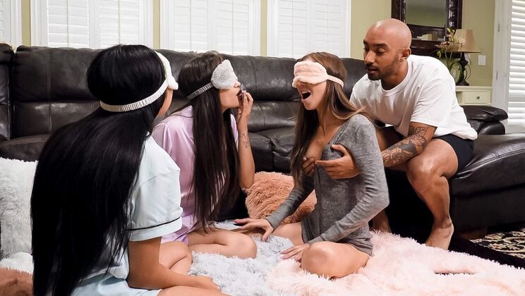 [Brazzers] - Suck and Lick My Pussy - Oliver Davis - Marykate Moss