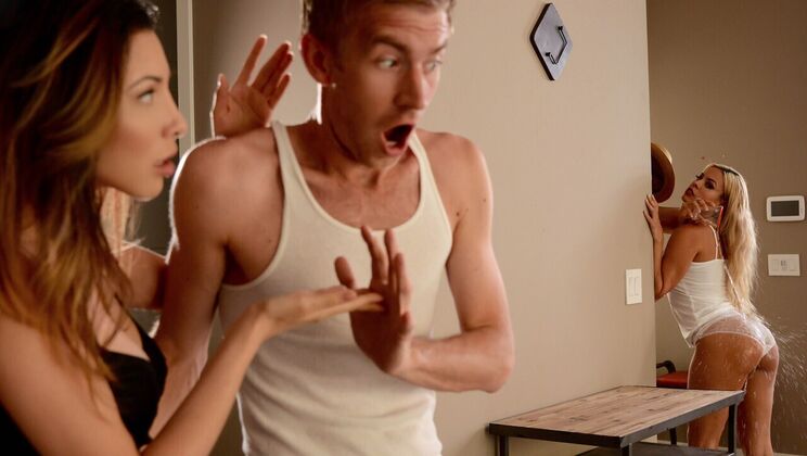 [Brazzers] - Luna Star's Masturbation Session Turns into Sex