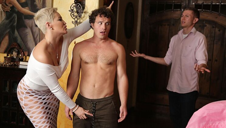 [MilfHunter] - Latina Queen's Domain - Robby Echo - Ryan Keely