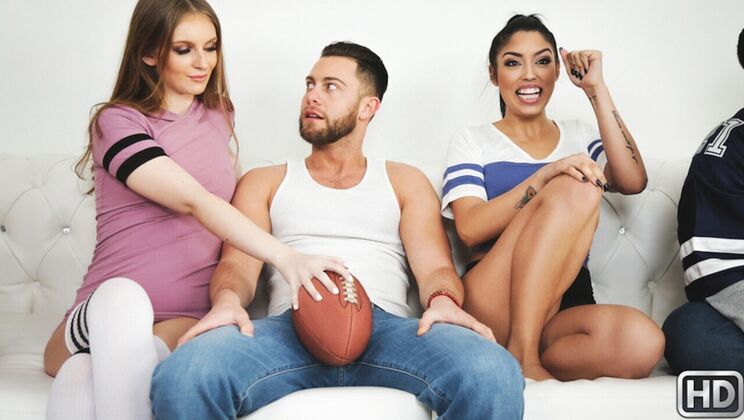 [SneakySex] - Amateur Redhead Maya Kendrick Gets Facial - Vanessa Sky - Seth Gamble - Maya Kendrick