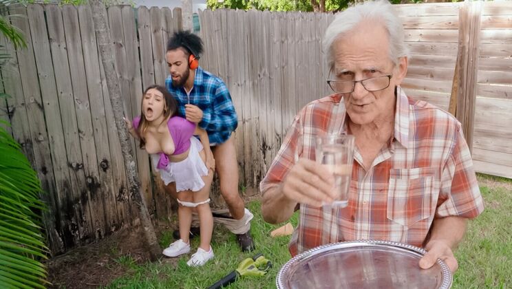 [TeensLoveHugeCocks] - Petite Violet Gems Sucks Big Cock