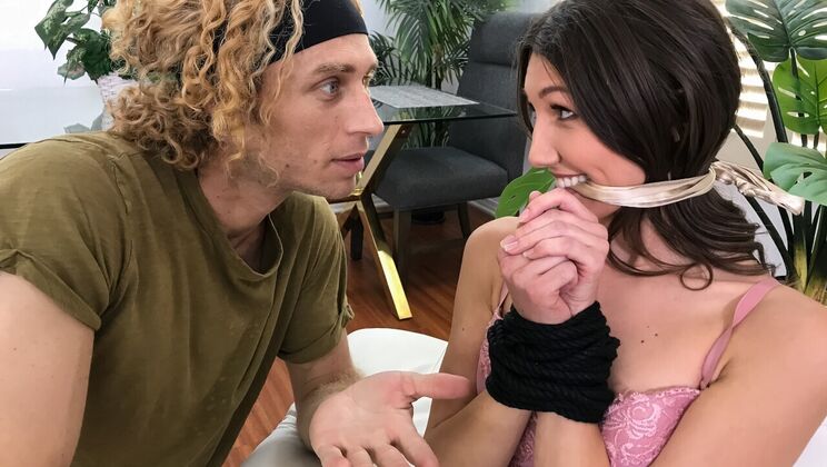 [RKPrime] - Roommate's Wild Ride - Michael Vegas - Maya Woulfe