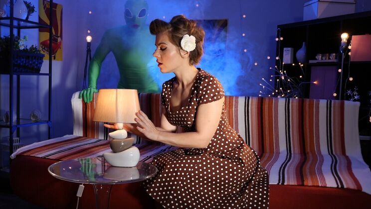 Mom Gets a Deepthroat on Halloween