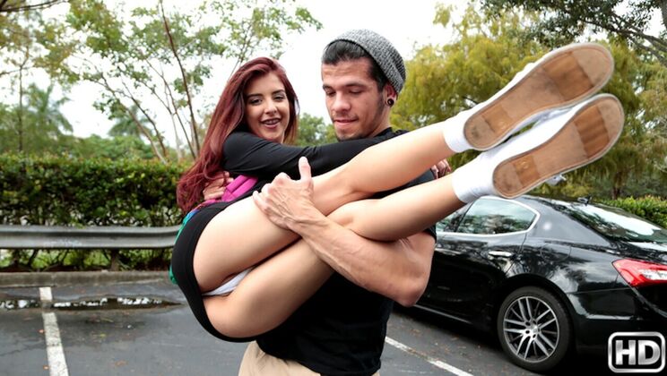 [8thStreetLatinas] - Sally Squirt's Outdoor Squirting Adventure - Sally Squirt - Bambino