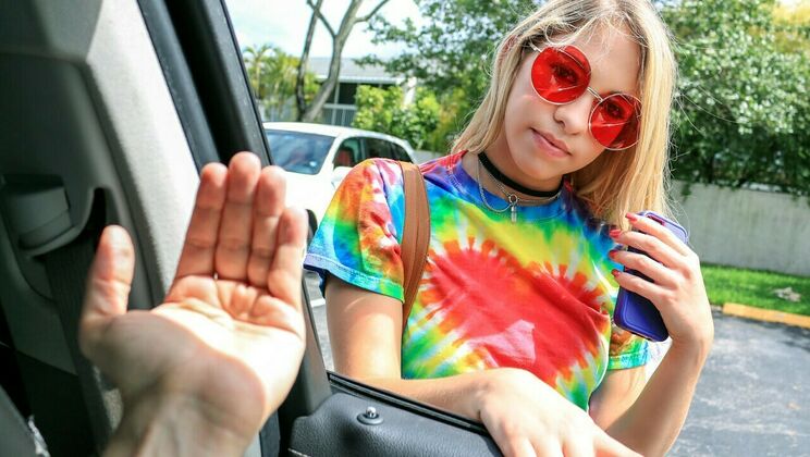 [StrandedTeens] - Driver Fucks Amateur GF Outdoor - Tony Rubino - Khloe Kapri