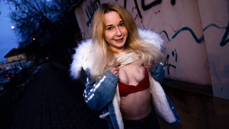 [PublicAgent] - Reverse Cowgirl Fuck for Fresh Face Model - Erik Everhard - Sweetie Plum