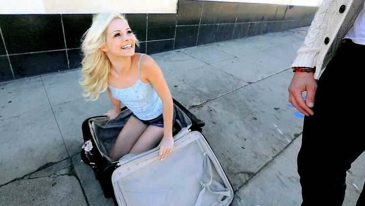 Elsa Jean, a Blonde Amateur, Enjoys Sex