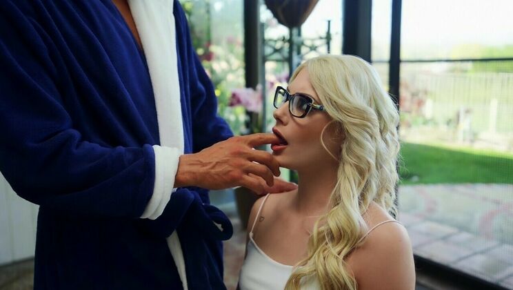 [IKnowThatGirl] - Interview Turns into Hardcore Fucking with Xander Corvus - Xander Corvus - Nella Jones