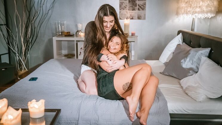 [Lesbea] - Pussy Licking and Face Sitting for Orgasms - Amy Red - Marry Morrgan