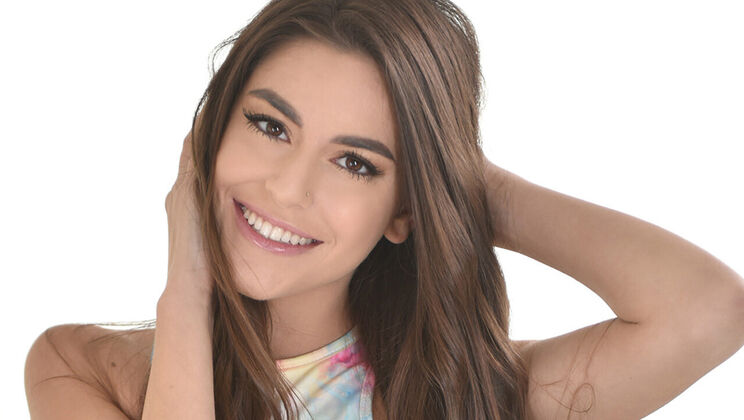 [FamilyStrokes] - Arielle's Insatiable Step Fantasy - Romeo Price - Arielle Faye