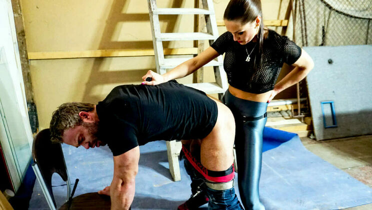 [Submissed] - Strap-on Anal Sex with Barbara - Barbara