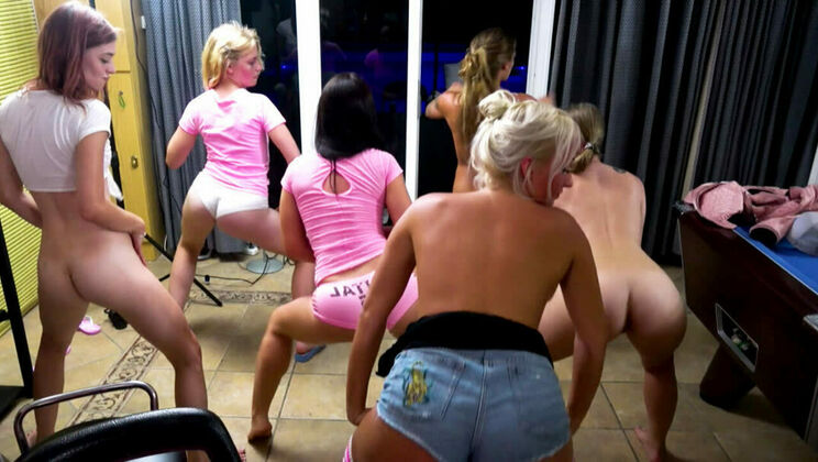 [SummerSinners] - Blonde Babes Twerk and Fuck - Wendy Moon - Katy Rose - Daisy Lee - Lady Bug - Jarushka Ross - Silvia Dellai - Alice Nice - Tereza