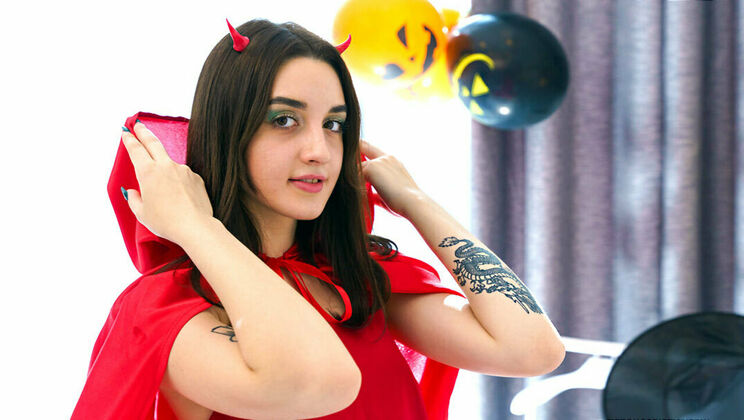 [ClubSweethearts] - Eva Tender's Shaved Pussy Masturbation on Halloween - Eva Tender